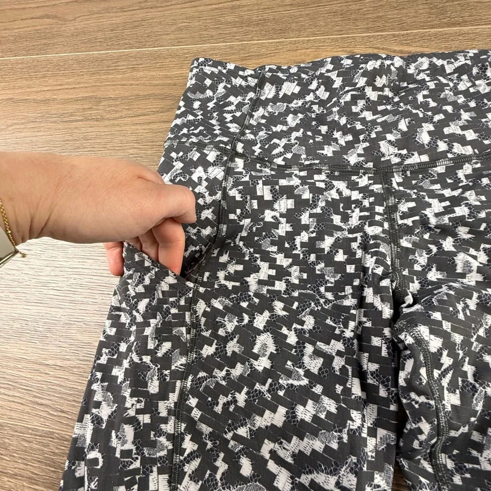 Lululemon Fast and Free Tight II 25